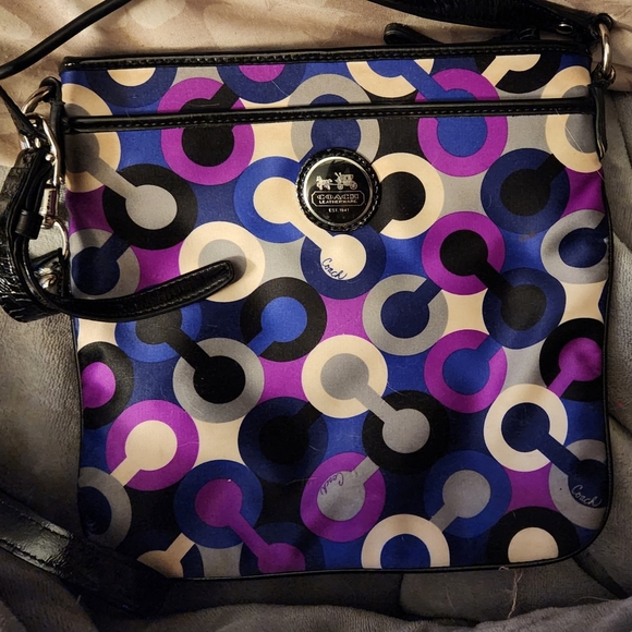 Authentic Vibrant Coach Crossbody Purse - Picture 3 of 16